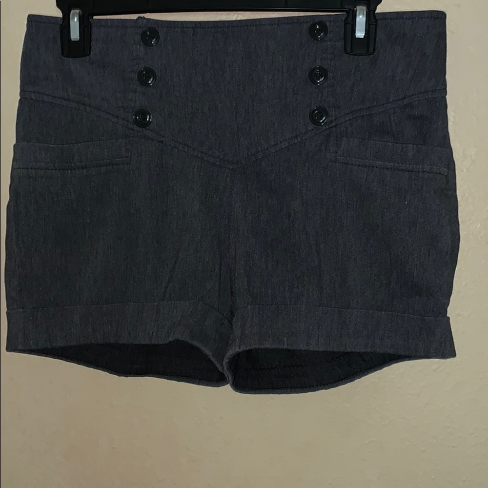 High Wasted Shorts